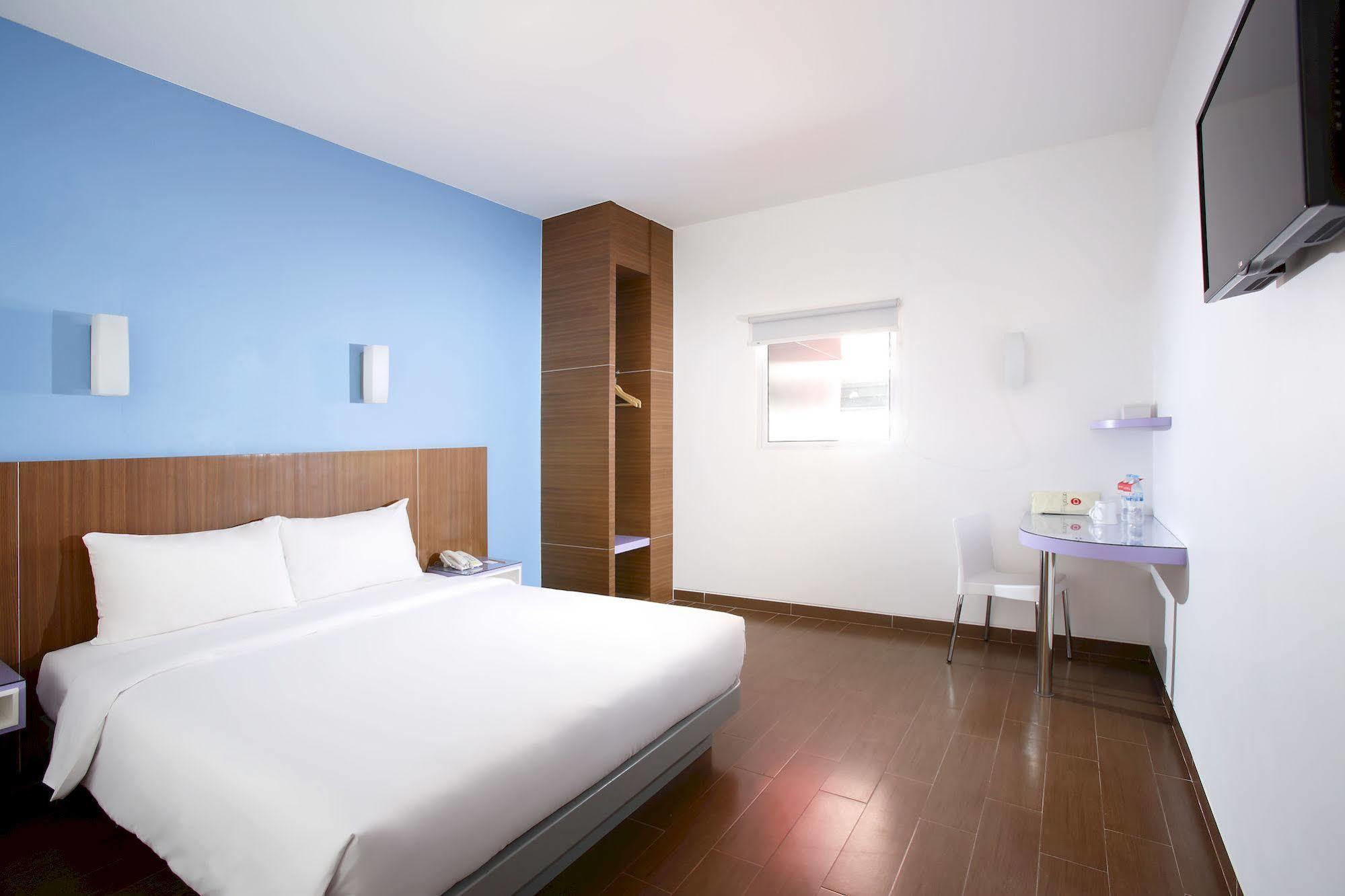 Amaris Hotel Тангеранг Екстер'єр фото
